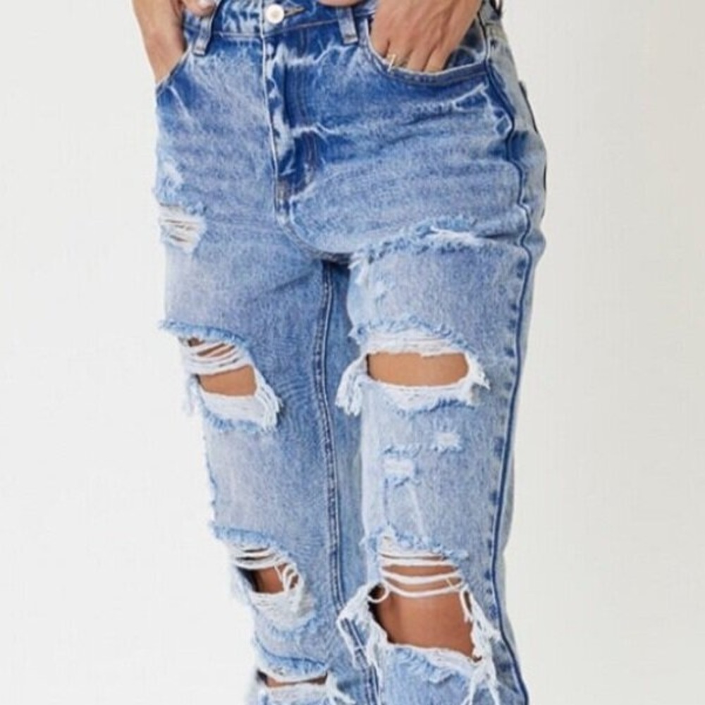 NWT: KanCan High Rise Distressed Boyfriend Jeans - Picture 2 of 6